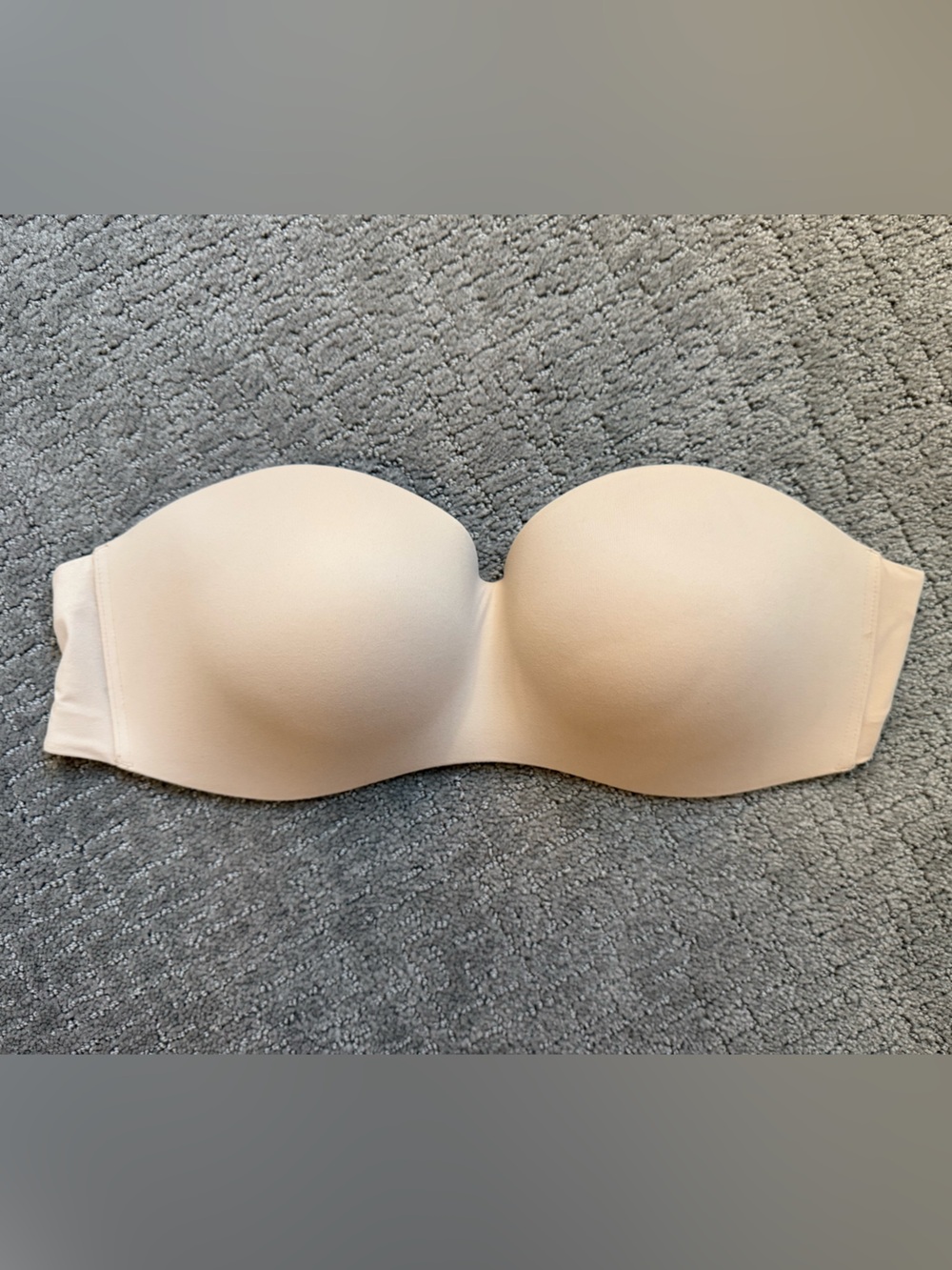 NWOT Soma Enbliss Stay Put Strapless Wireless Bra; Beige, Size 34DD